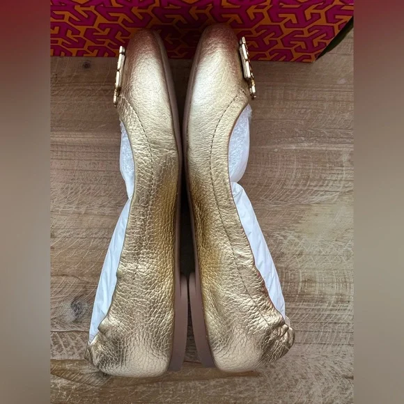 Tory Burch Melinda Ballet Flat In Gold Size 5 New - Picture 6 of 7